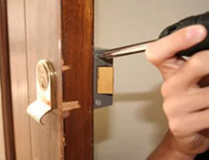 Locksmith Store St Louis, MO 314-513-0042 - change-locks-service
